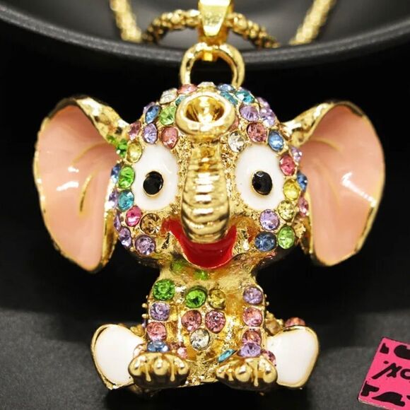 Pink Enamel Cute 3D Elephant Crystal Pendant Chain Necklace NWOT - Picture 1 of 2